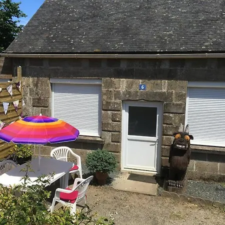 Detached On The Edge Of Town Apartment Plumeliau-Bieuzy
